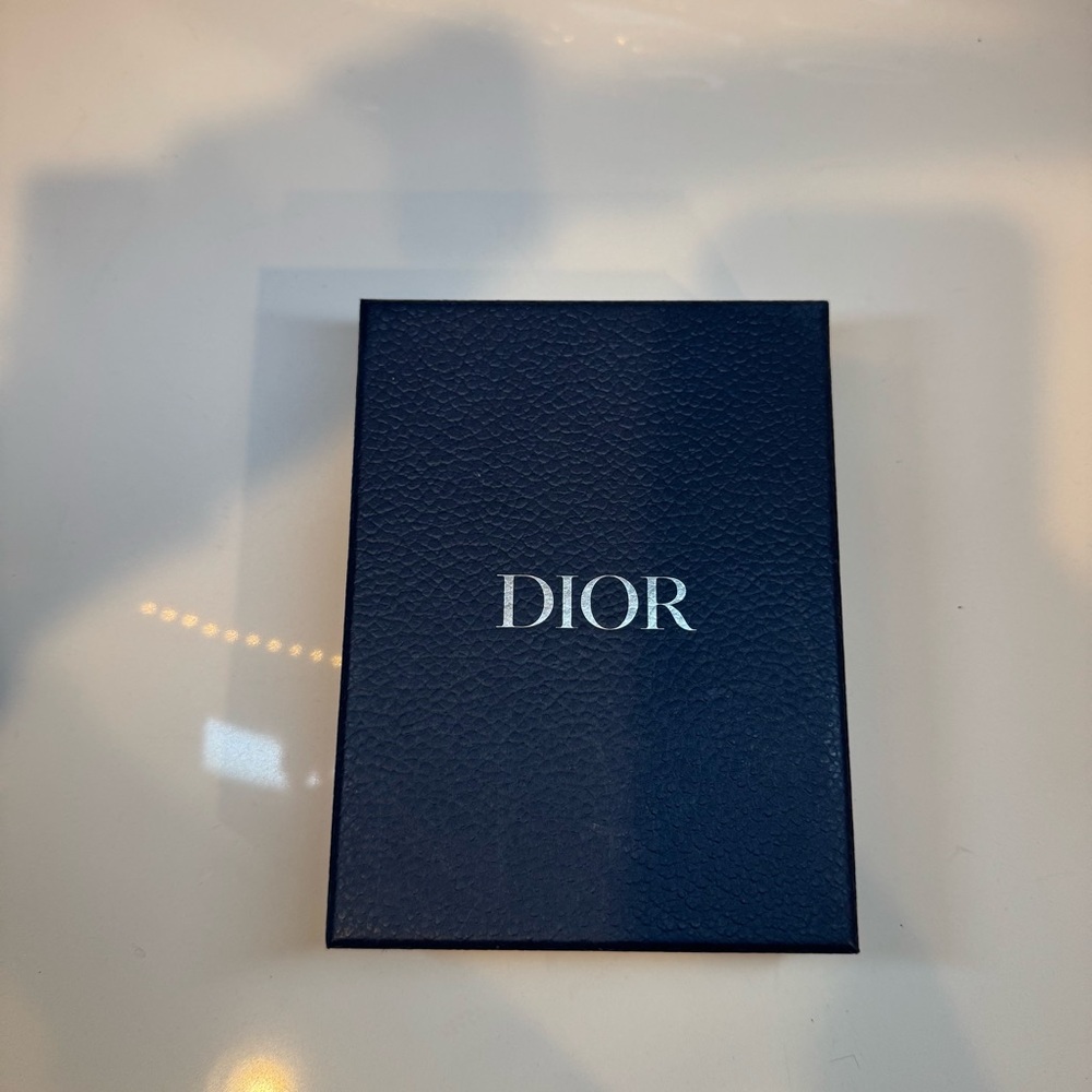 Dior Gift Box - Picture 2 of 4